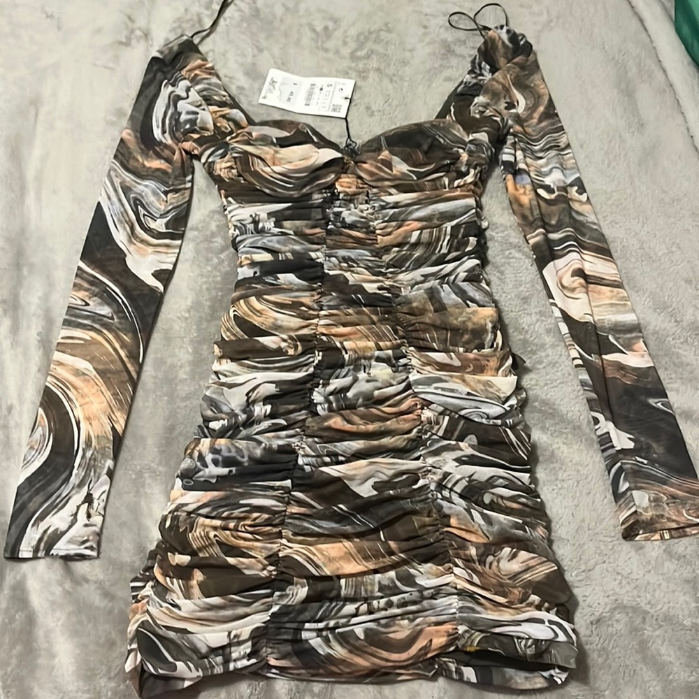 Zara New!! Cute dress 🥰